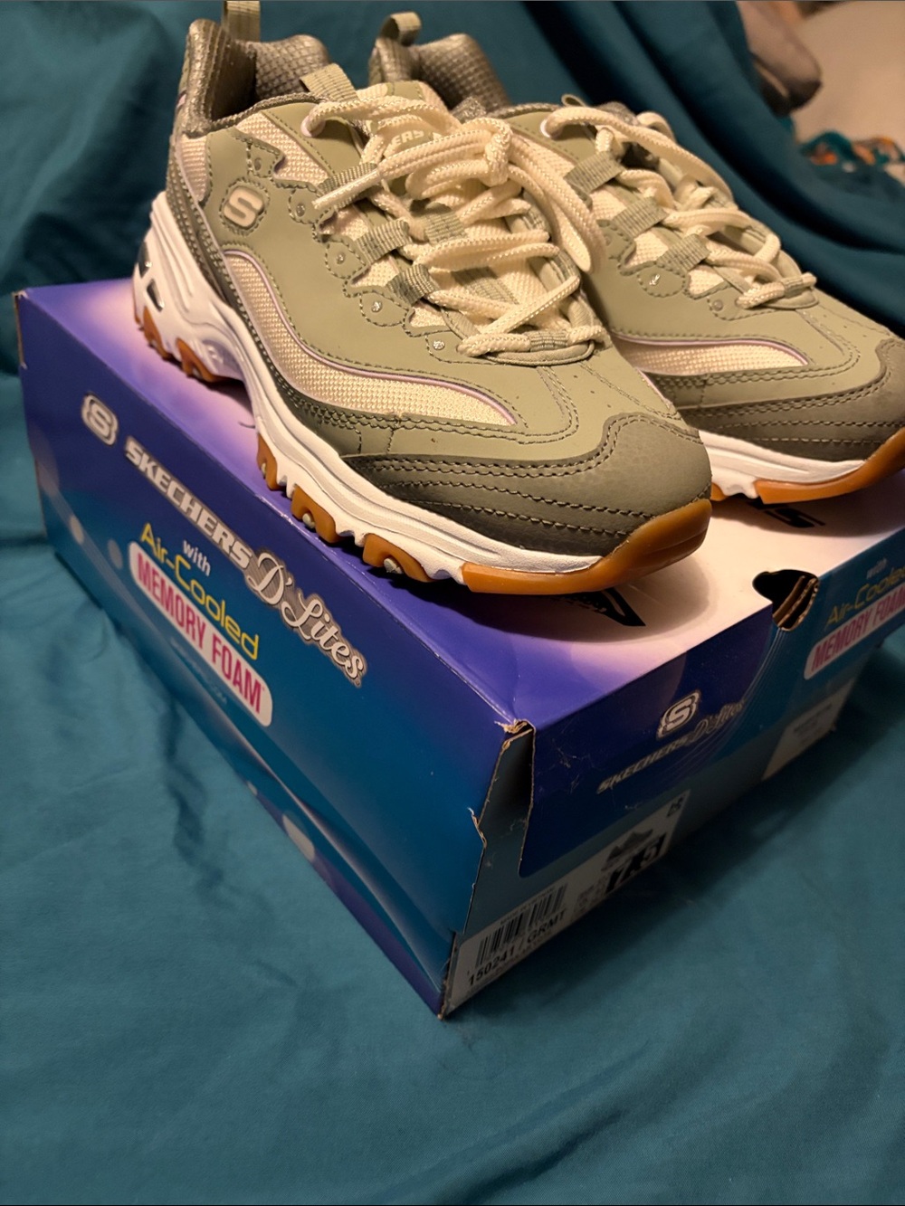 Skechers Olive Green & Cream D'Lites Chunky Sneakers